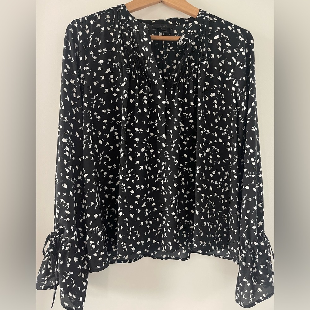 JCREW black and white top